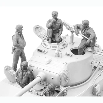 Разобранный экипаж 1/16 US M4A3E8 включает в себя 5 комплектов миниатюрных моделей из смолы с фигурками солдат, неокрашенных